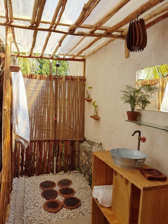 El Buho Bacalar Eco-Cabanas Hostal Bagian luar foto
